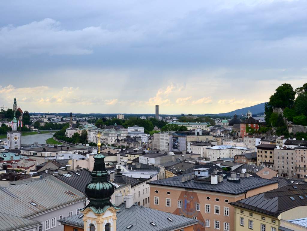 Salzburg Altstadt Glockenspiel