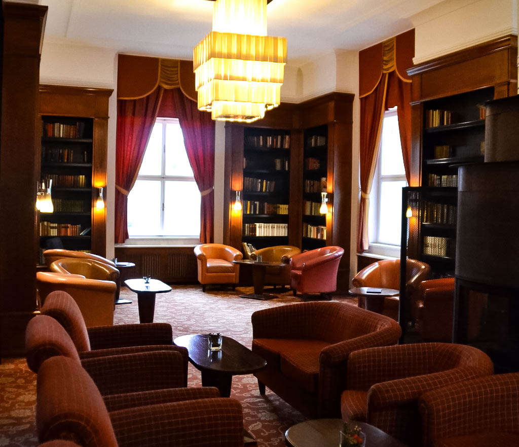 Bibliothek im Falkensteiner Hotel Marienbad
