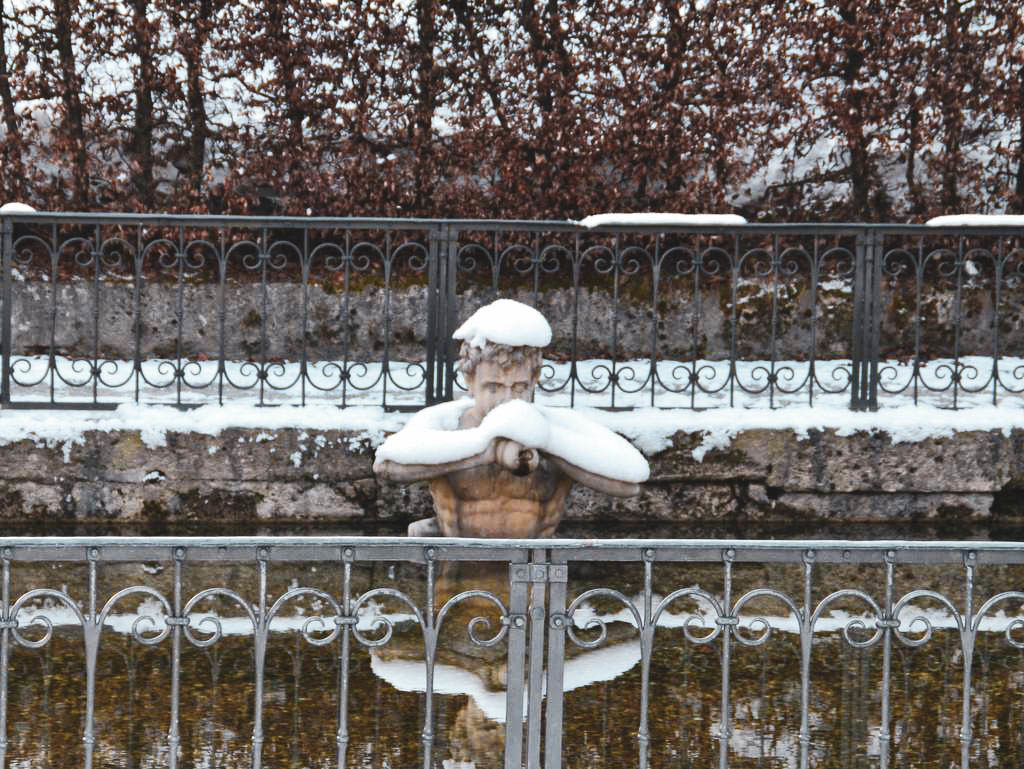 Wasserspiele in Hellbrunn im Winter