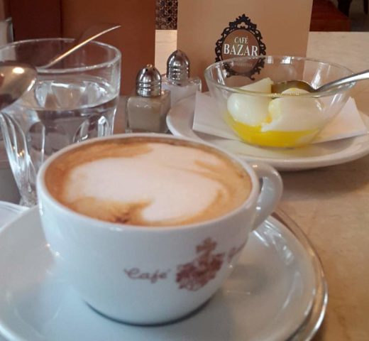 Frühstück in Salzburg; das legendäre Café Bazar