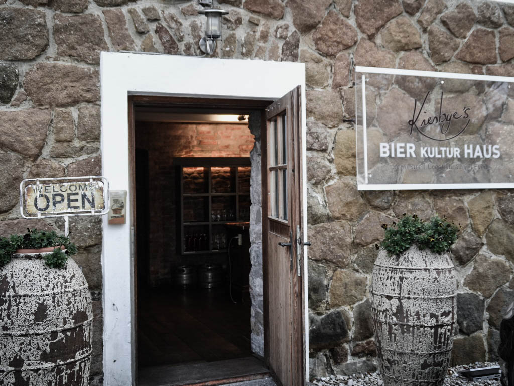 Eingang Bier Kultur Haus