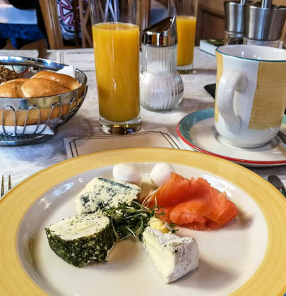 Frühstück vor den Toren von Salzburg, der Laschenskyhof in Viehhausen