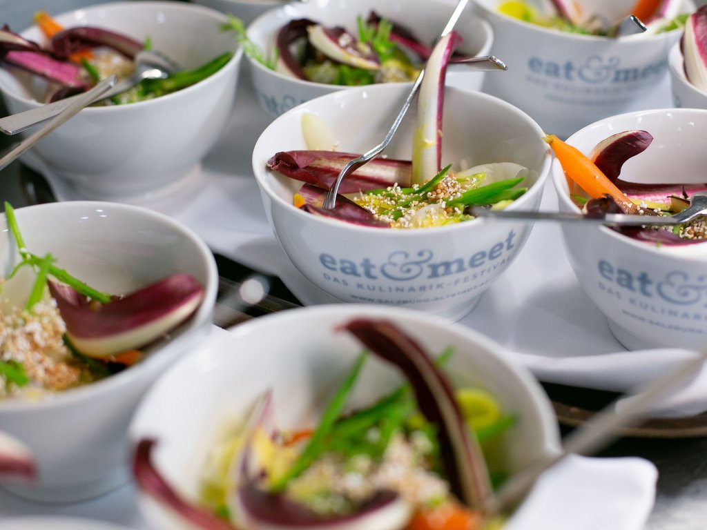 Bowls mit gemüse eat&meet19