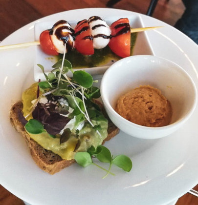 Frühstück mit Blick auf Schloss Mirabell, Imlauer Sky Bar