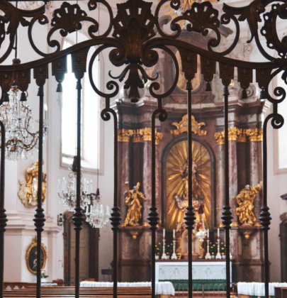 Bilder aus Salzburg; Kirchen wohin man schaut