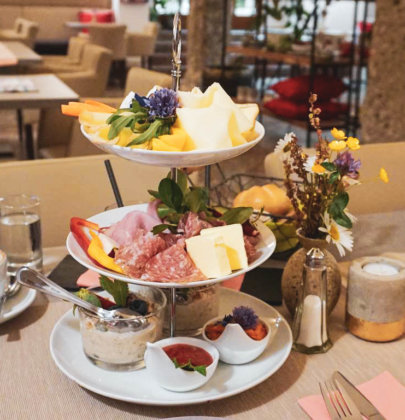 Café PurPur im Schloss Wiespach