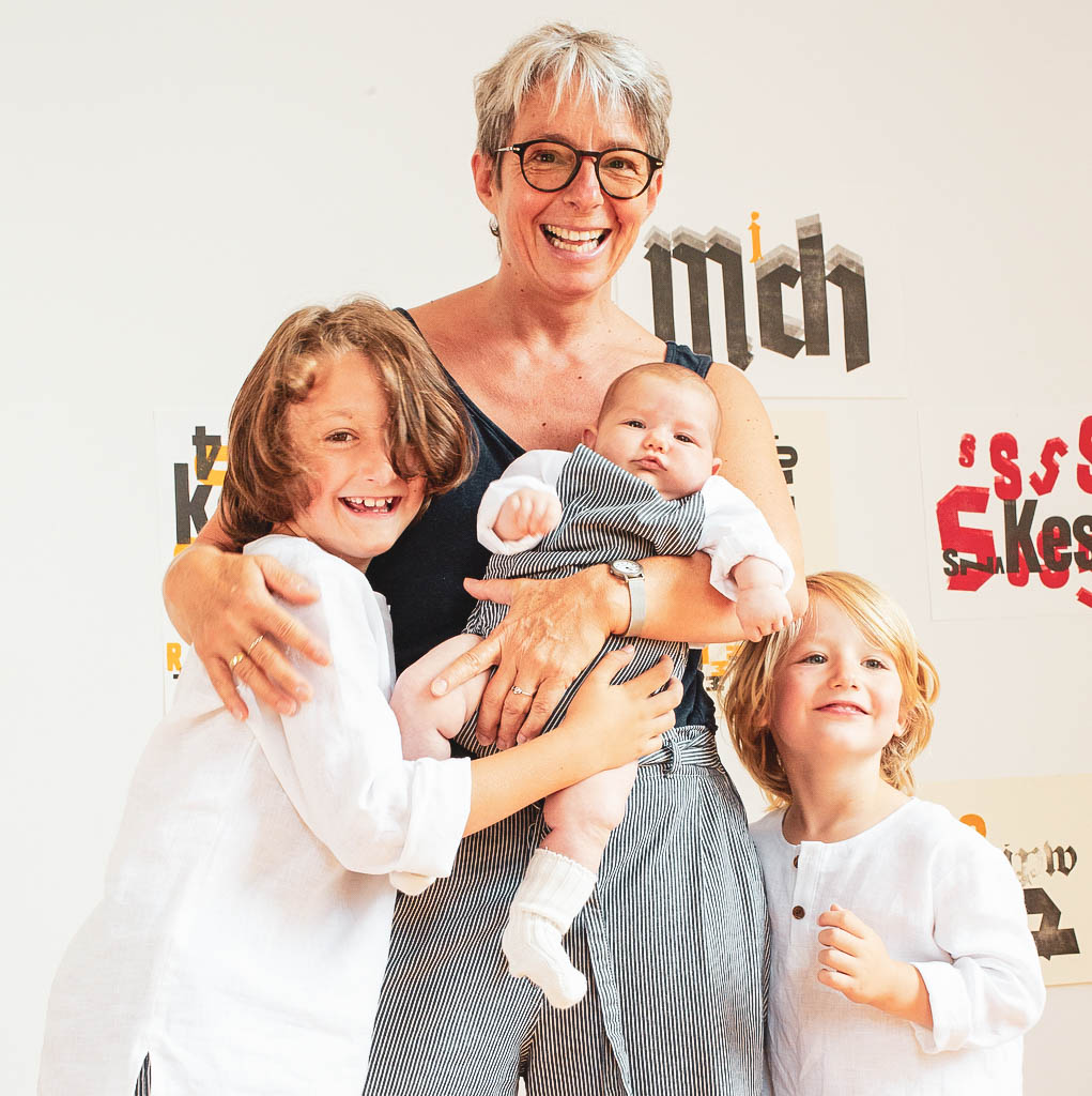 Claudia Indinger von Clain mit Kindern
